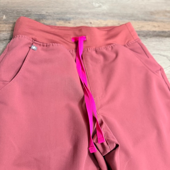 Figs Women's Rose Track Pants and Top Set - Picture 10 of 10